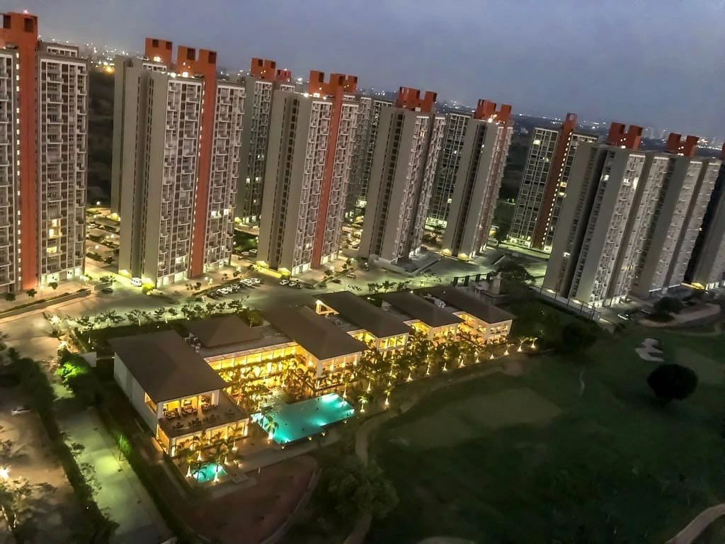 Lodha Belmondo slider 5